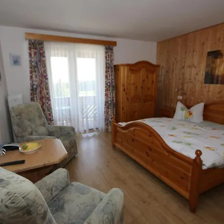 Charlott Hotel